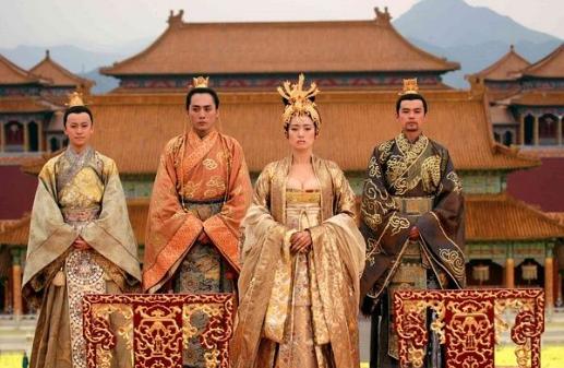 从无名小卒到万众瞩目,从无名小卒到喜剧之王