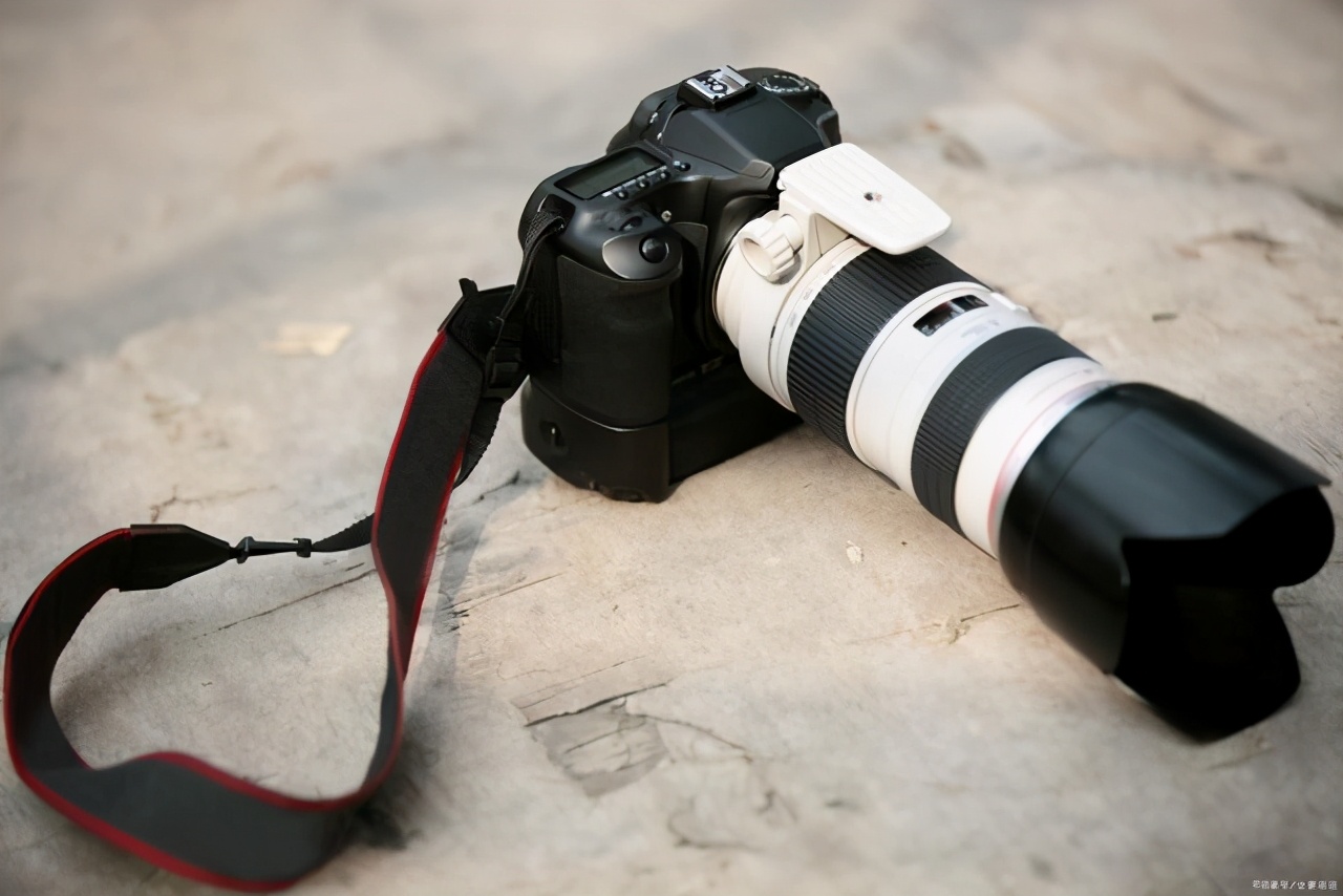 数码相机对比微单相机优缺点,什么是单反相机有什么优点