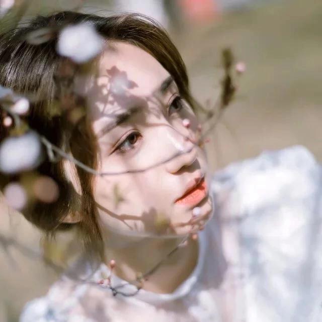 第一次接吻怎么给女生留下好印象,第一次接吻需要注意什么女生