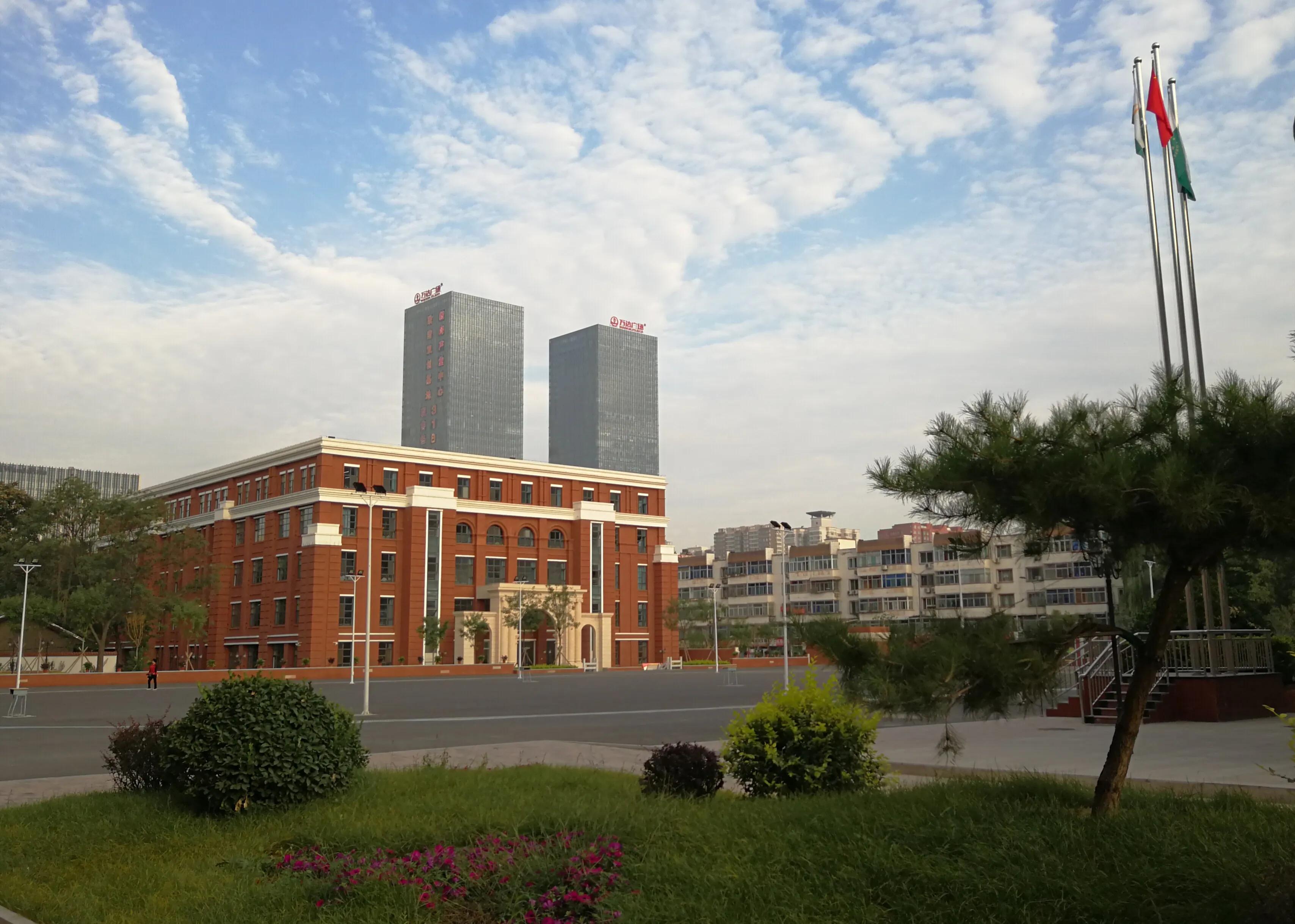 太原市育英中学姜洋,太原市育英中学梁敏