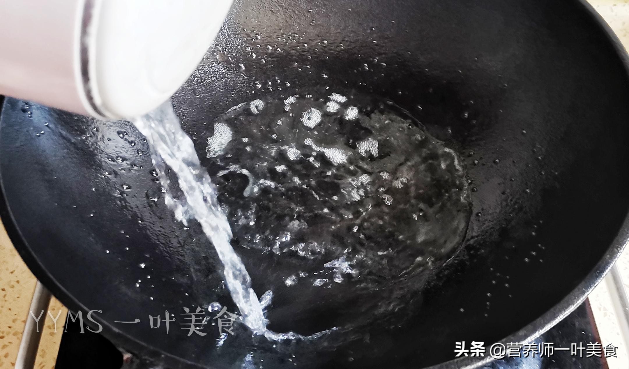 炒锅怎样开锅不粘锅,炒锅如何煎鱼不烂