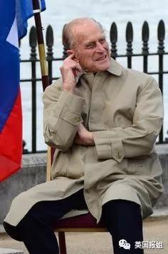 骂王子怼女王、100岁还在飙车，不愧王室最倔老头…