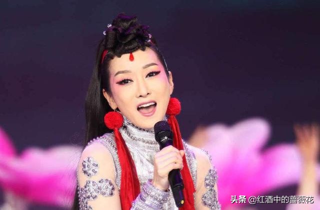 歌手周鹏和萨顶顶有啥关系,周鹏萨顶顶青歌赛完整版