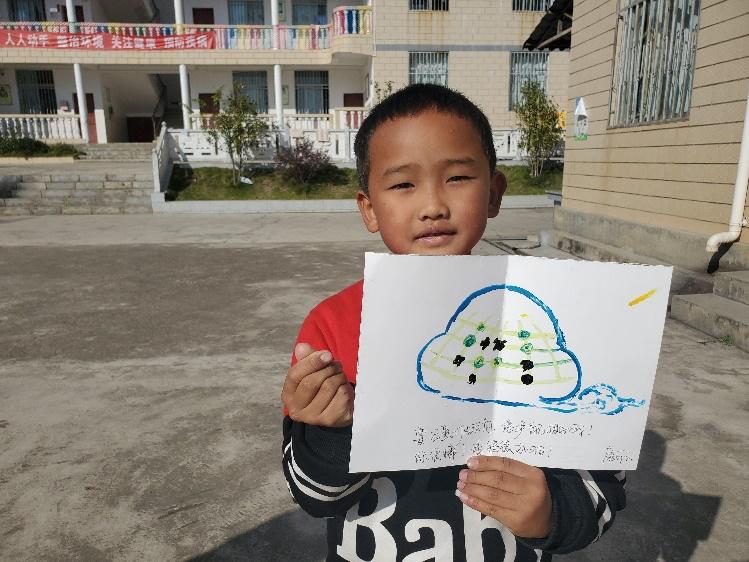 通宵为云南孩童手绘贺卡唐可云老师让黑白围棋炫彩起来