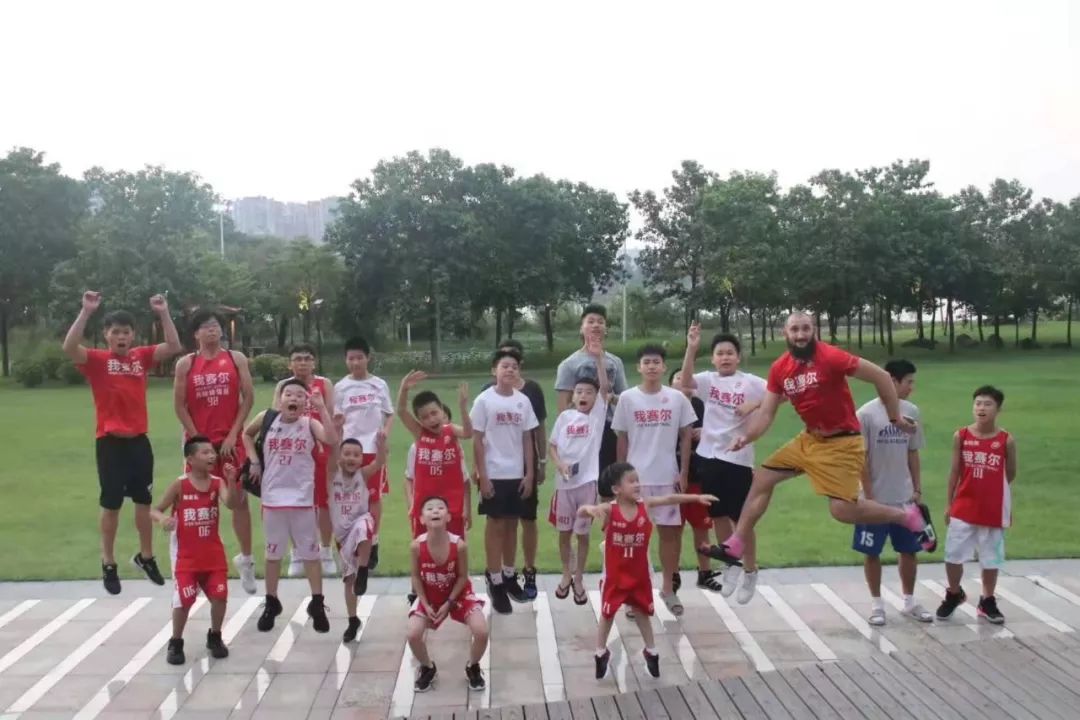 在球场上，无畏严寒|2020年我赛尔冬季封闭特训营招生启动
