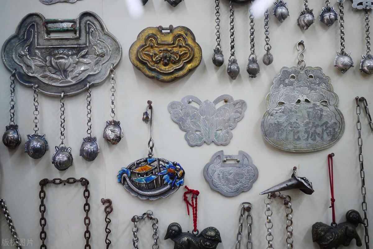 怎样分辨银饰品的真假,怎样辨别银饰品真假