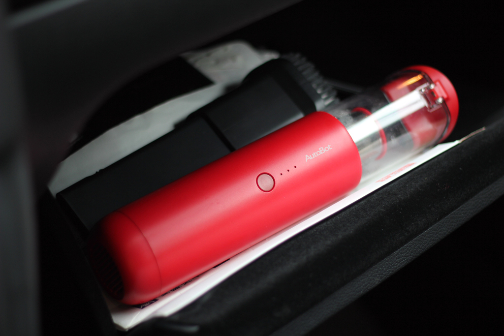 autobotvmini吸尘器,车载小吸尘器测评