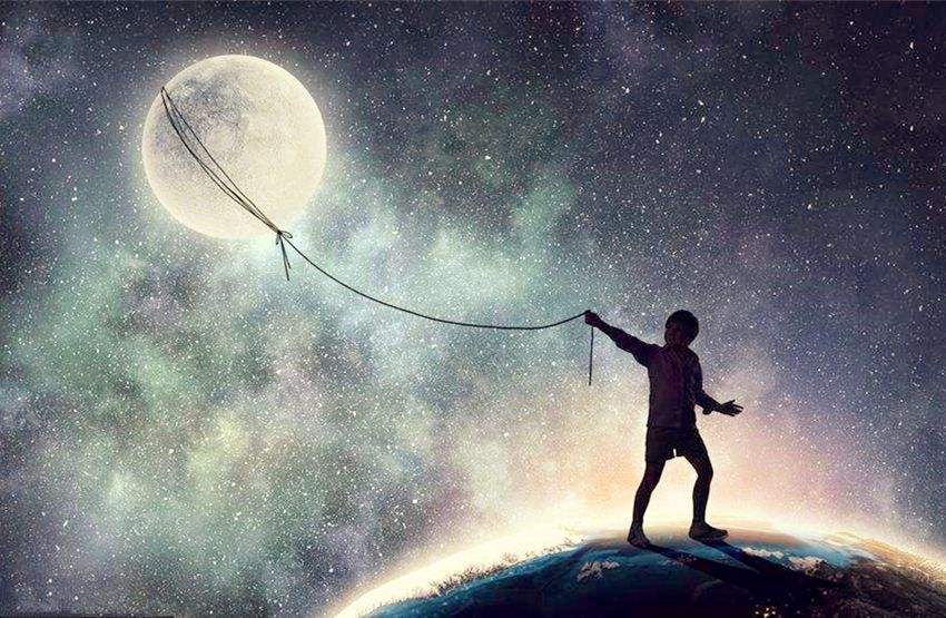 宇宙中的不可思议月球,世界上最神秘的月球秘密