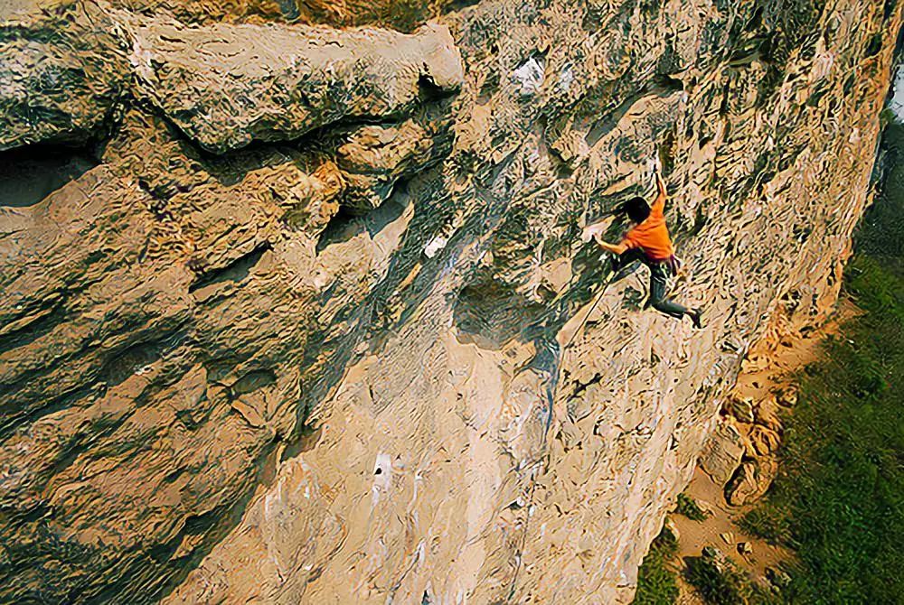 3个帅哥追我，我选了玩户外的那个