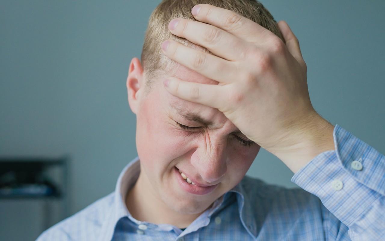 颅内低压性头疼是怎么得的,颅内低压性头痛的临床症状