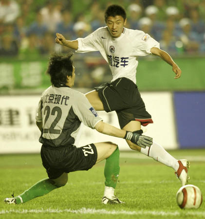 重温赛事-三强互不相让,深圳惨不忍睹,2005年中超联赛(第7轮)