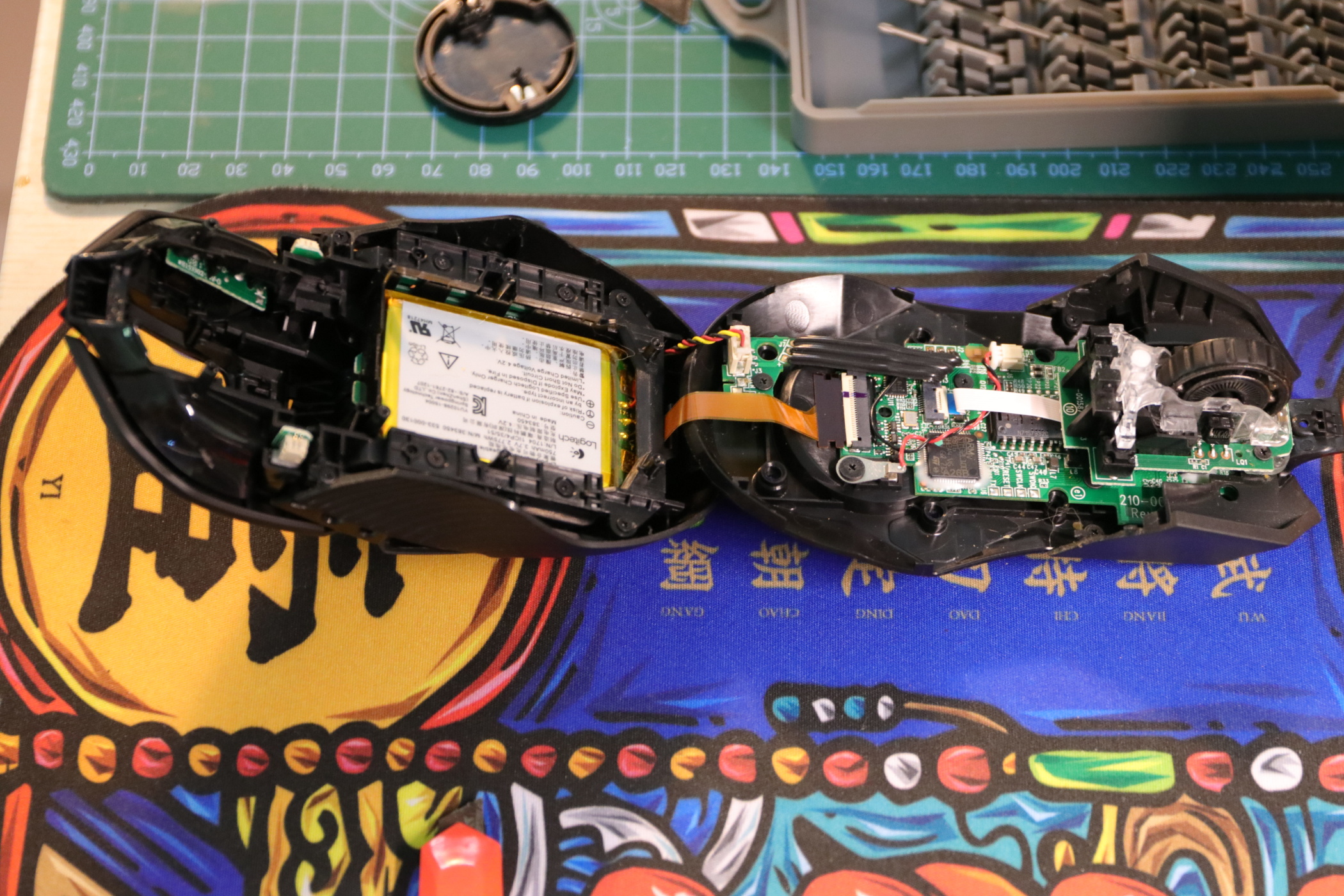 罗技无线游戏鼠标g304和g903,罗技g903鼠标拆卸教程