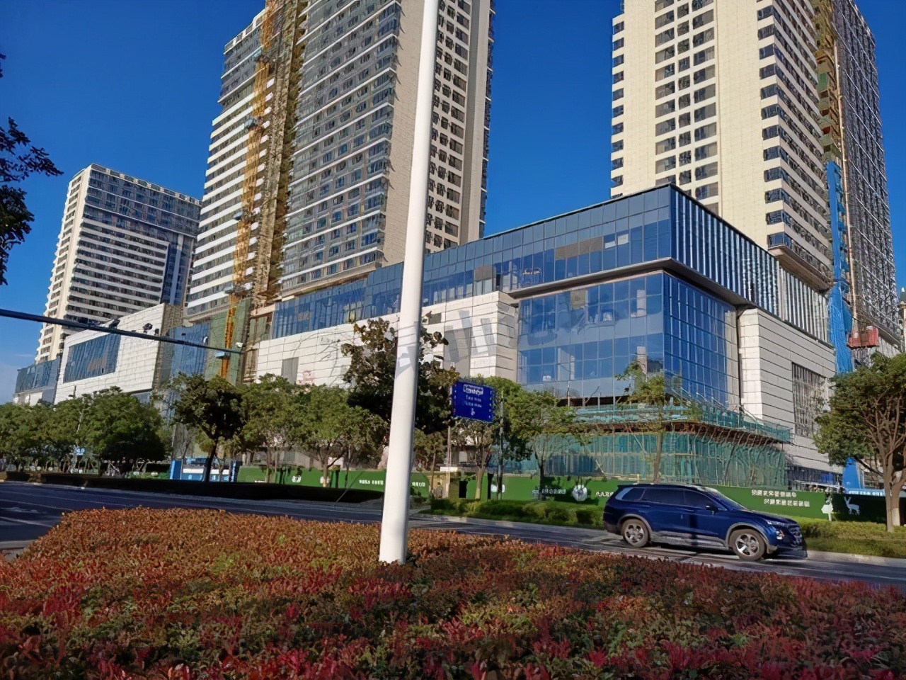 先睹为快!现场实探昆山天虹购物中心,预计10月开业