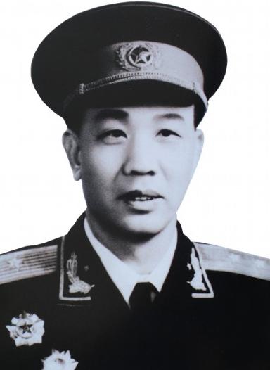 1958年,毛主席对库尔班说:谢谢你,这么远还要骑着毛驴来看我