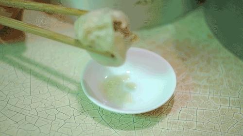 在网巾市,花12块get一笼倪妮同款汤包