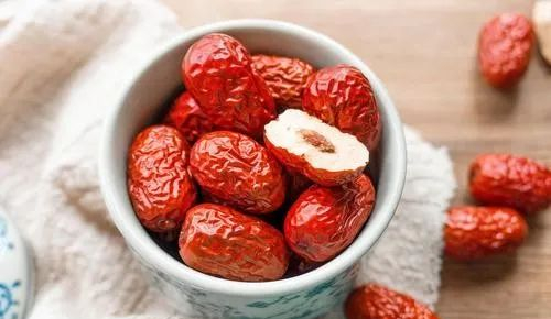 治疗再障性贫血中药方,再障性贫血吃补血药能升上来吗