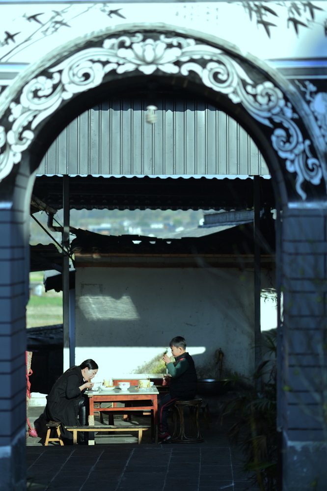 娓呮槑缁嗛洦澶╃伆钂欒挋,娓呮槑鍐烽洦