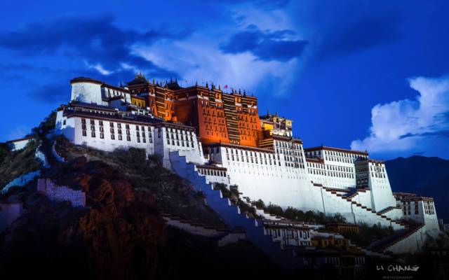 唯愿不负美景不负卿,不负美景不负卿什么意思