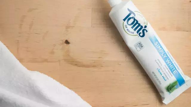 衣服被橘子汁弄脏了怎么办,新衣服沾上果汁怎么办