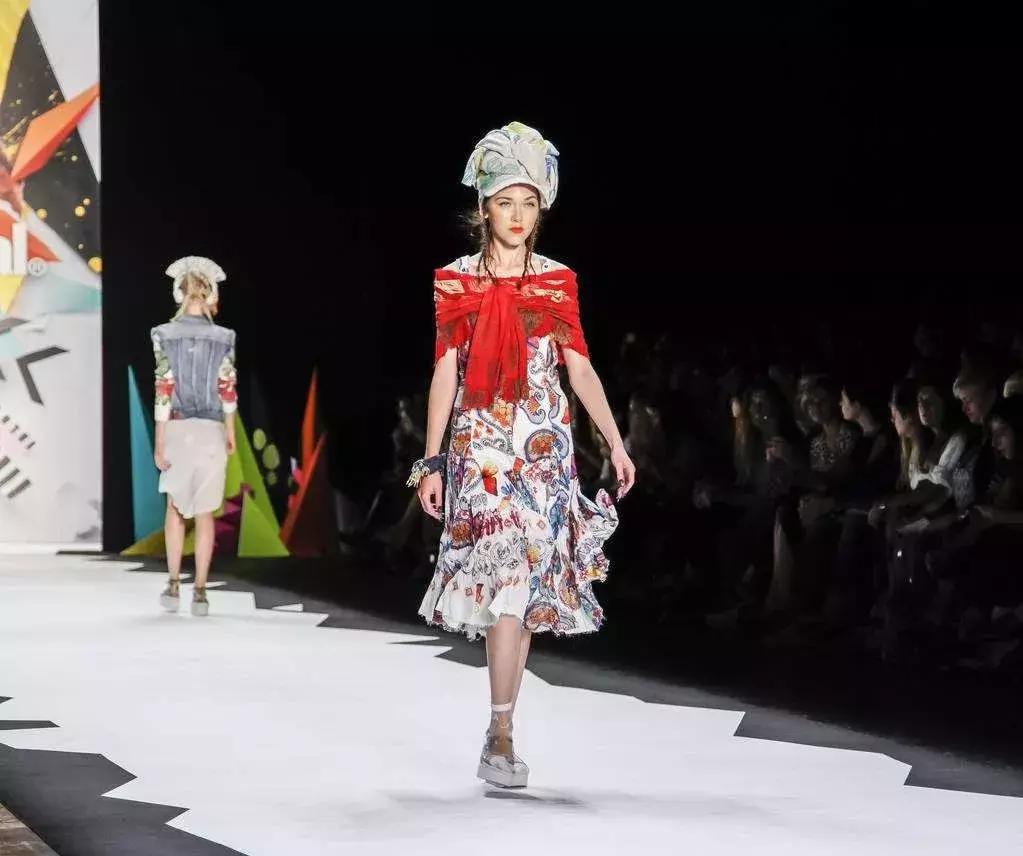 服装实体店生意不好怎么办,服装门店越来越难做