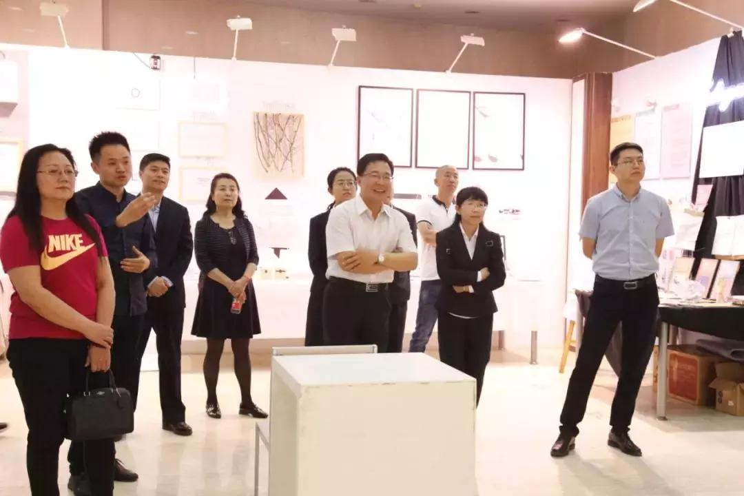 内蒙古能源职业学院走出去淘金，引进来发展