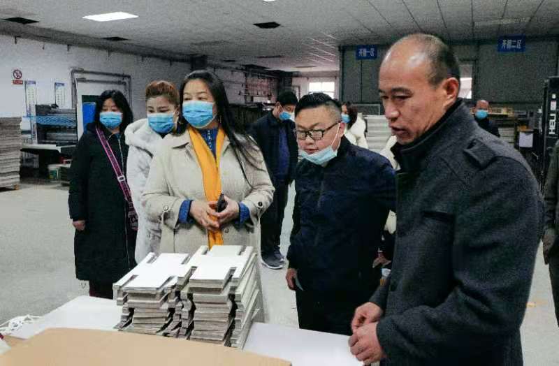 一杯好酒•与众不同洛阳蔡州商会到洛阳古洛酒铺生产基地走访调研