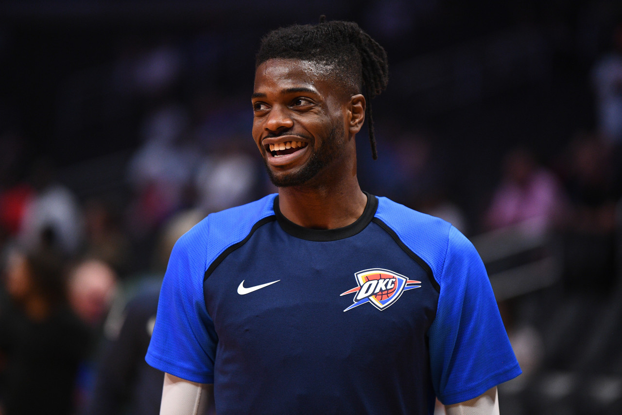 保罗又给雷霆管理层一个难题！边缘中锋被喂成小乔丹，今夏恐离队