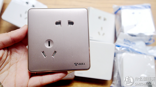 无边框开关插座,无边框开关插座拆解