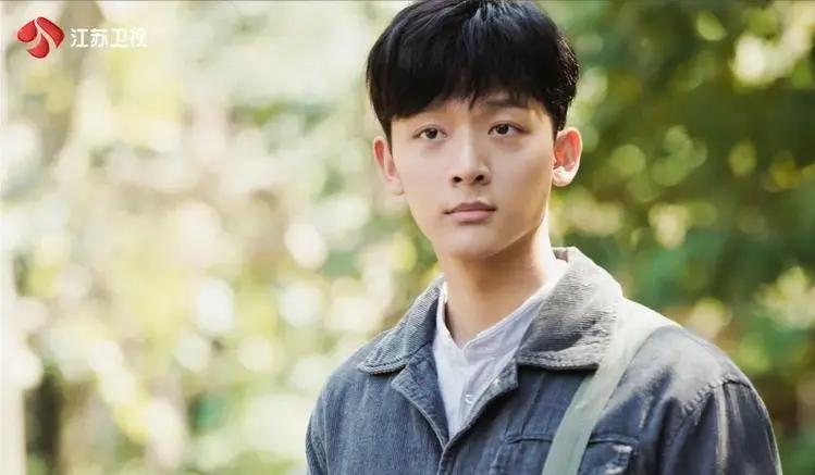 眼神清澈含情，声音温柔有磁性，湖北果然盛产国风*男美**