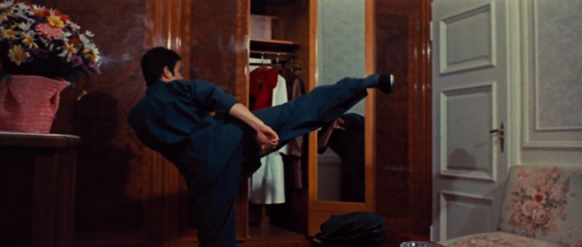 李小龙猛龙过江打斗分析,猛龙过江李小龙武术思想解析