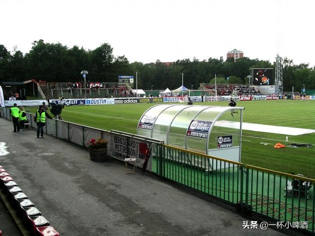 欧洲联赛小型球场有哪些,欧洲五大联赛顶级球场