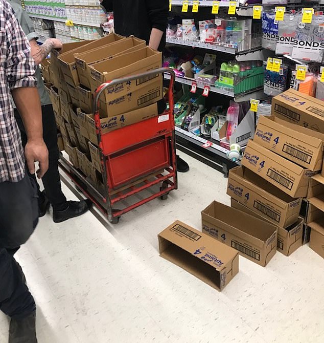 澳洲本土人抢奶粉,澳洲疯狂购物奶粉