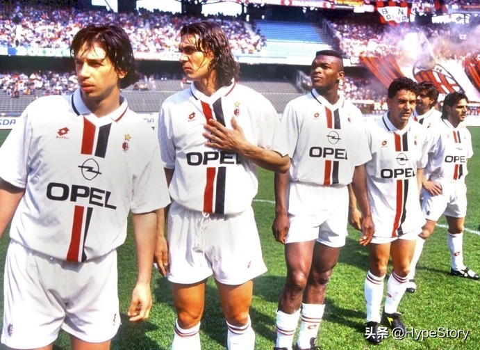 伊布ac米兰退役完整视频,伊布为何重返ac米兰