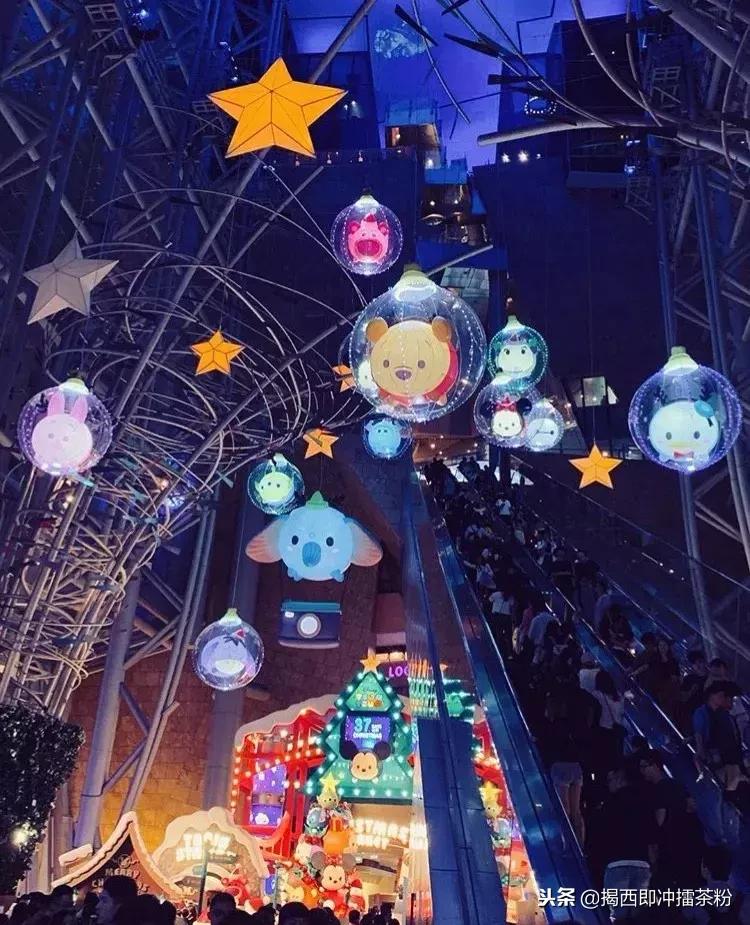 过分美丽!圣诞灯饰点亮香港:泰迪熊、比卡超、布丁狗陪你过圣诞