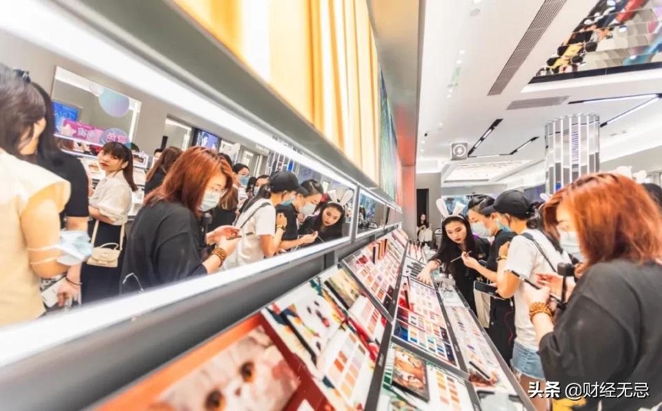 100元口红用60元推广,“中国欧莱雅”活该不赚钱?