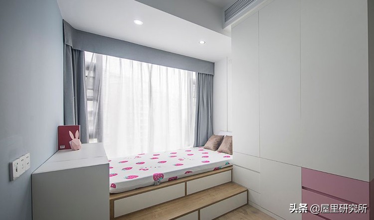 榻榻米经典小户型,小户型榻榻米极简