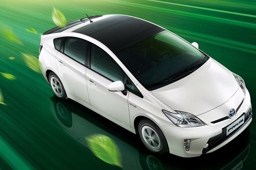 小型太阳能发电12v,太阳能发电家用220伏电动车