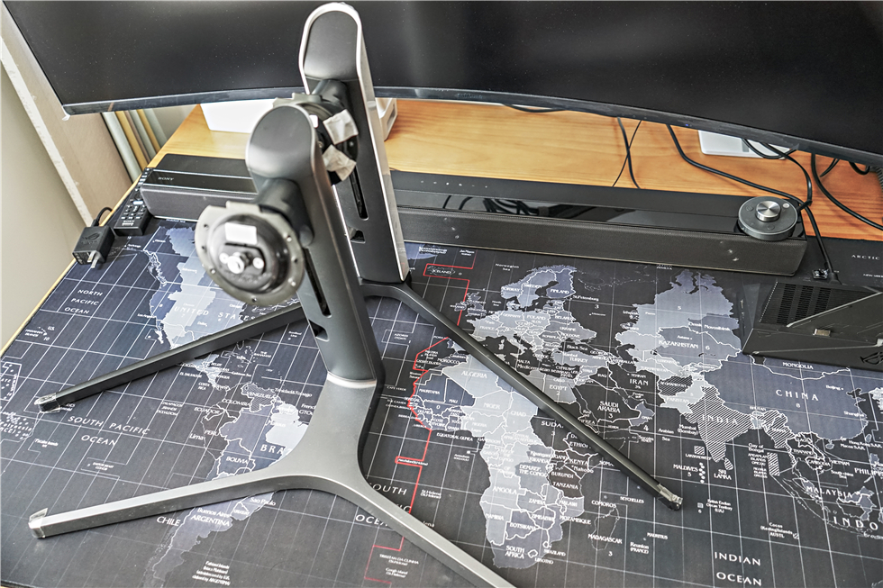 三星玄龙骑士49寸显示器测评144hz,49寸显示器曲率1500和1800