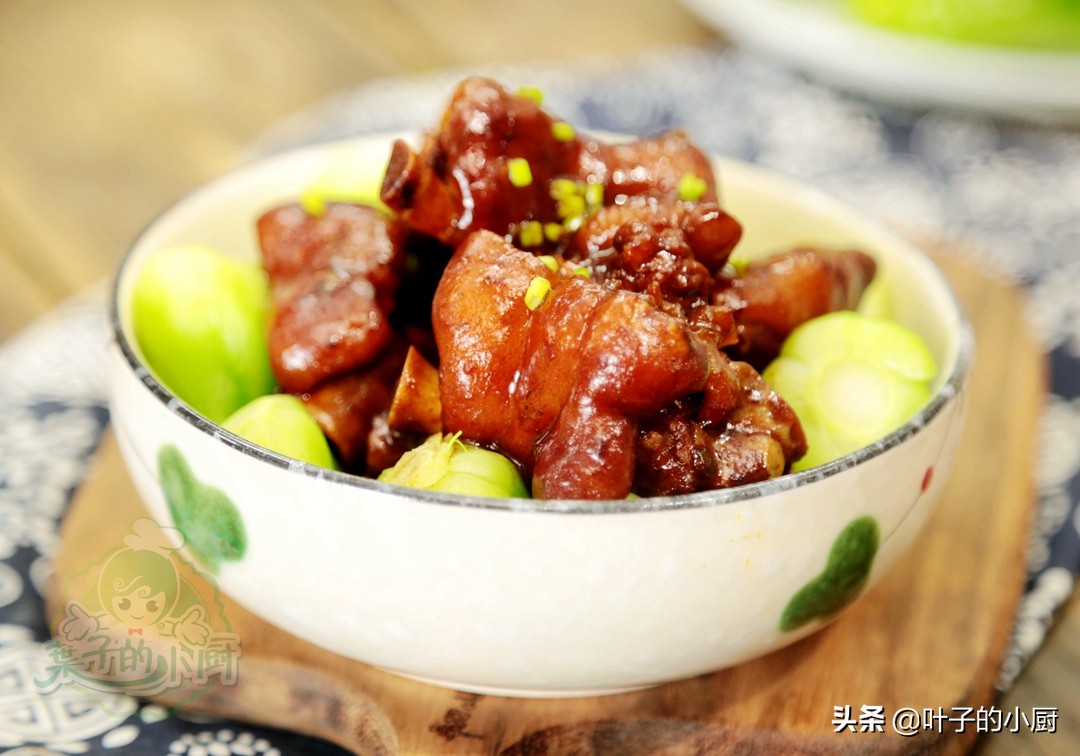 猪蹄炖好后有很大腥味怎么解决,做熟的猪蹄有腥味怎么补救