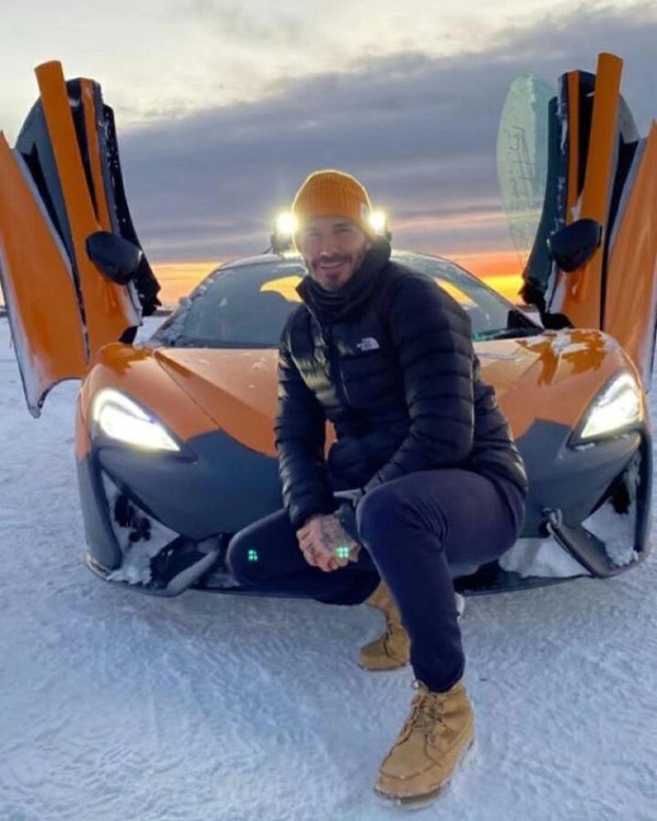 贝克汉姆帅气穿搭图文,贝克汉姆的穿搭风格