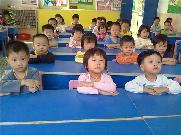 孩子腰疼，妈妈别不当一回事，医生的话让你悔不当初