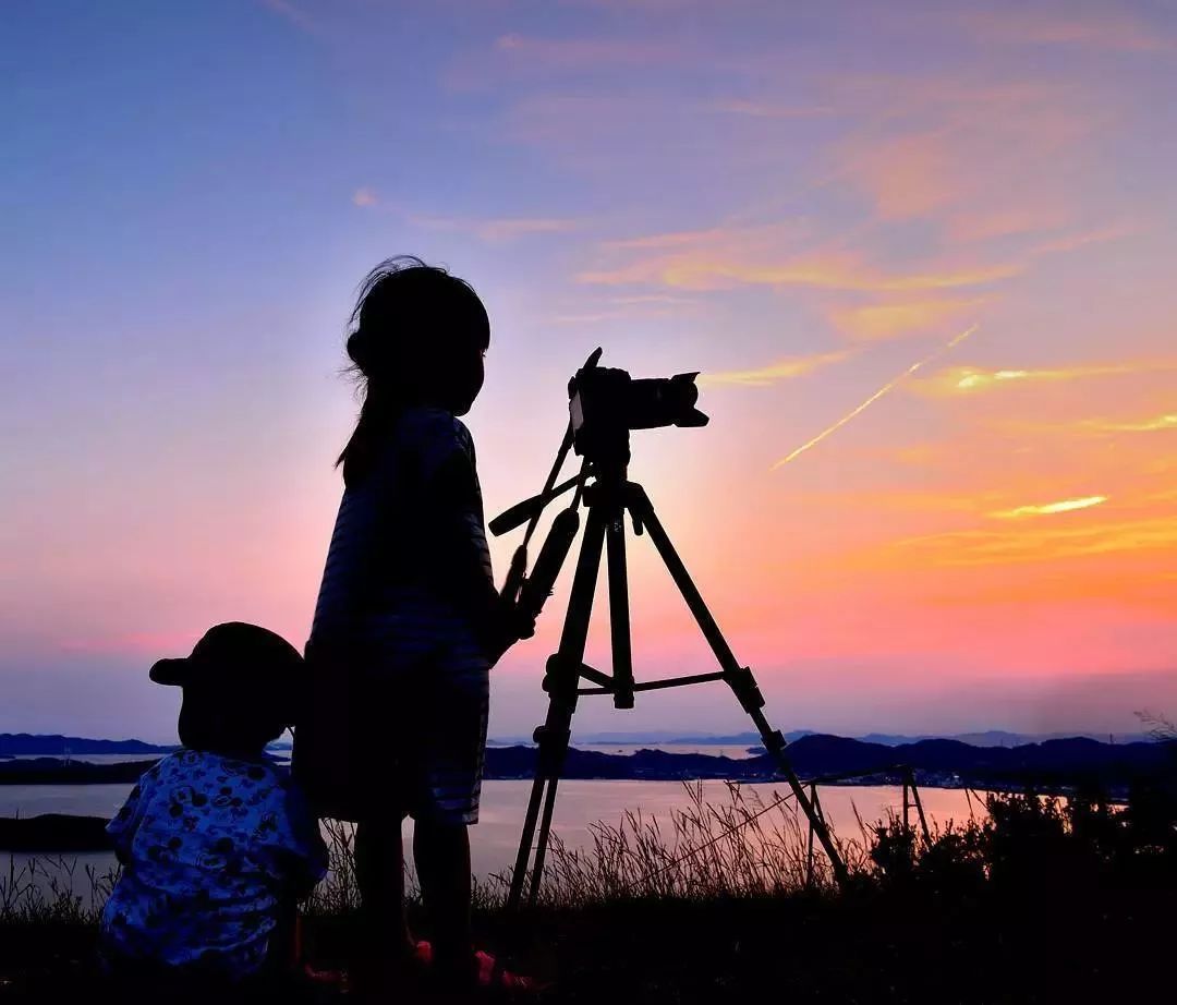 日本老爹把孩子拍成宫崎骏动画,日本爸爸把男孩子拍出宫崎骏