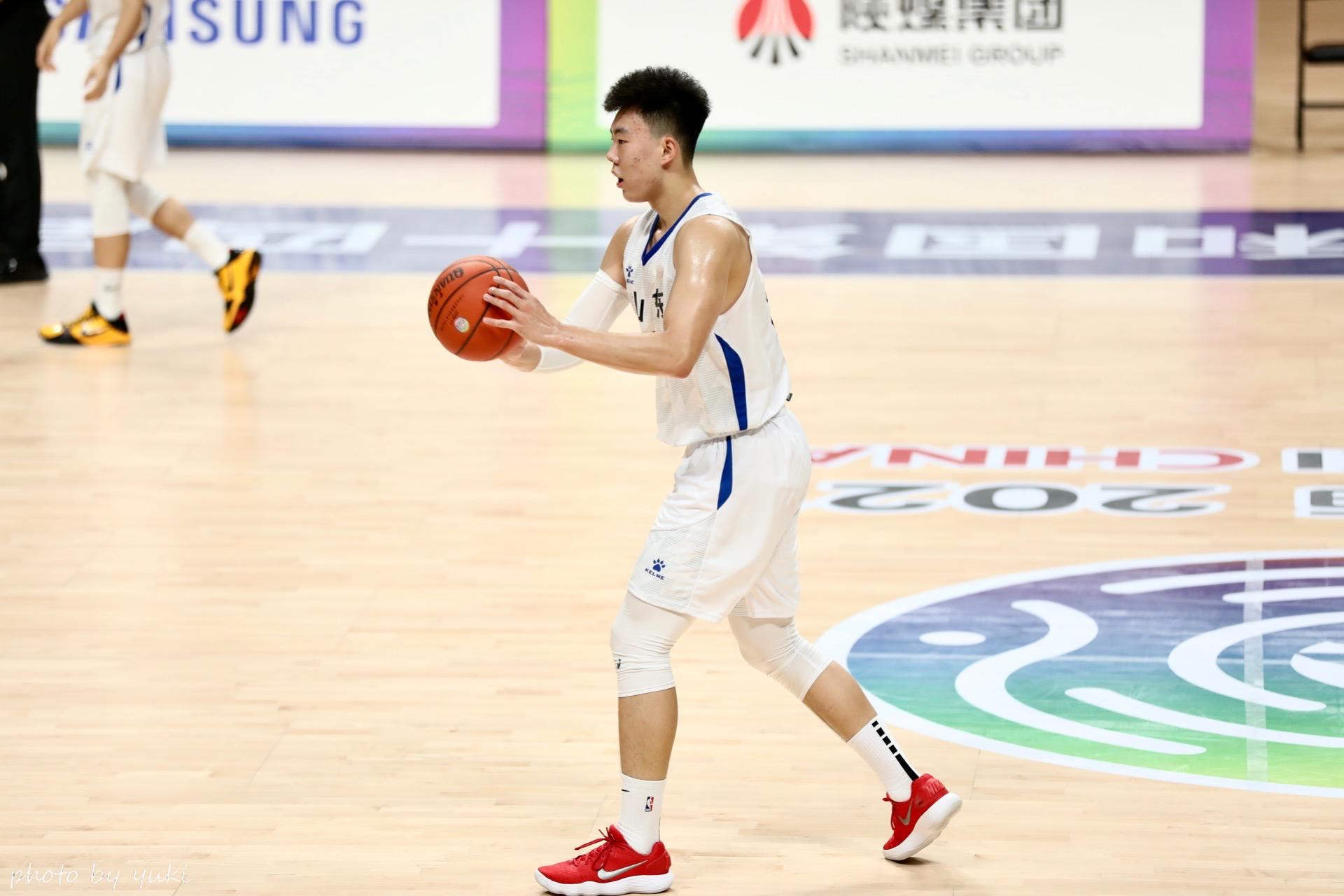 专访｜男篮新星段昂君：为山东队打球，是我一直以来的梦想