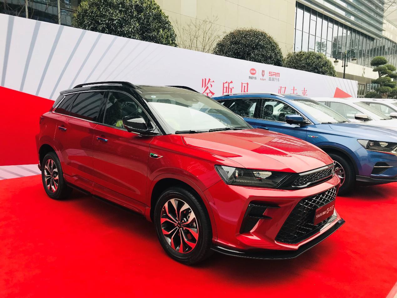 从雪铁龙的风味人间到斯威的足球,跨界营销谁最牛?