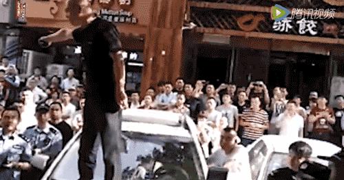 30天暴击两个网红，比315还狠！最大胆的男人，一夜翻红​