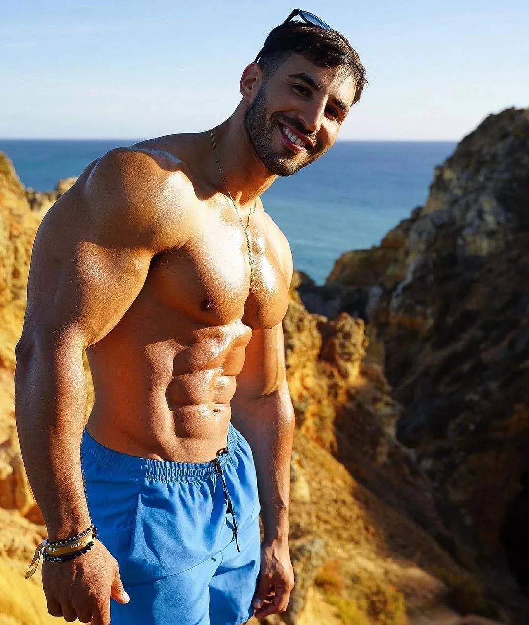 AminElkach(阿明·艾尔卡赫)