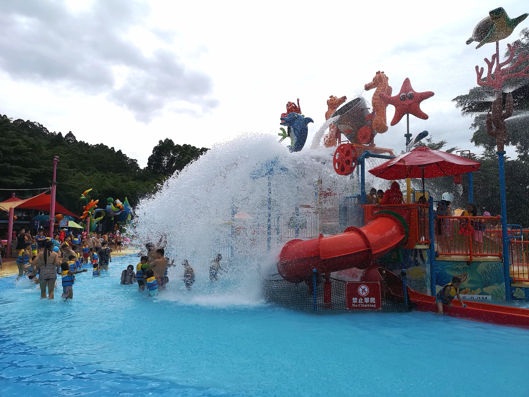 详细推荐广州长隆水上乐园,广州长隆水上乐园游玩攻略简介