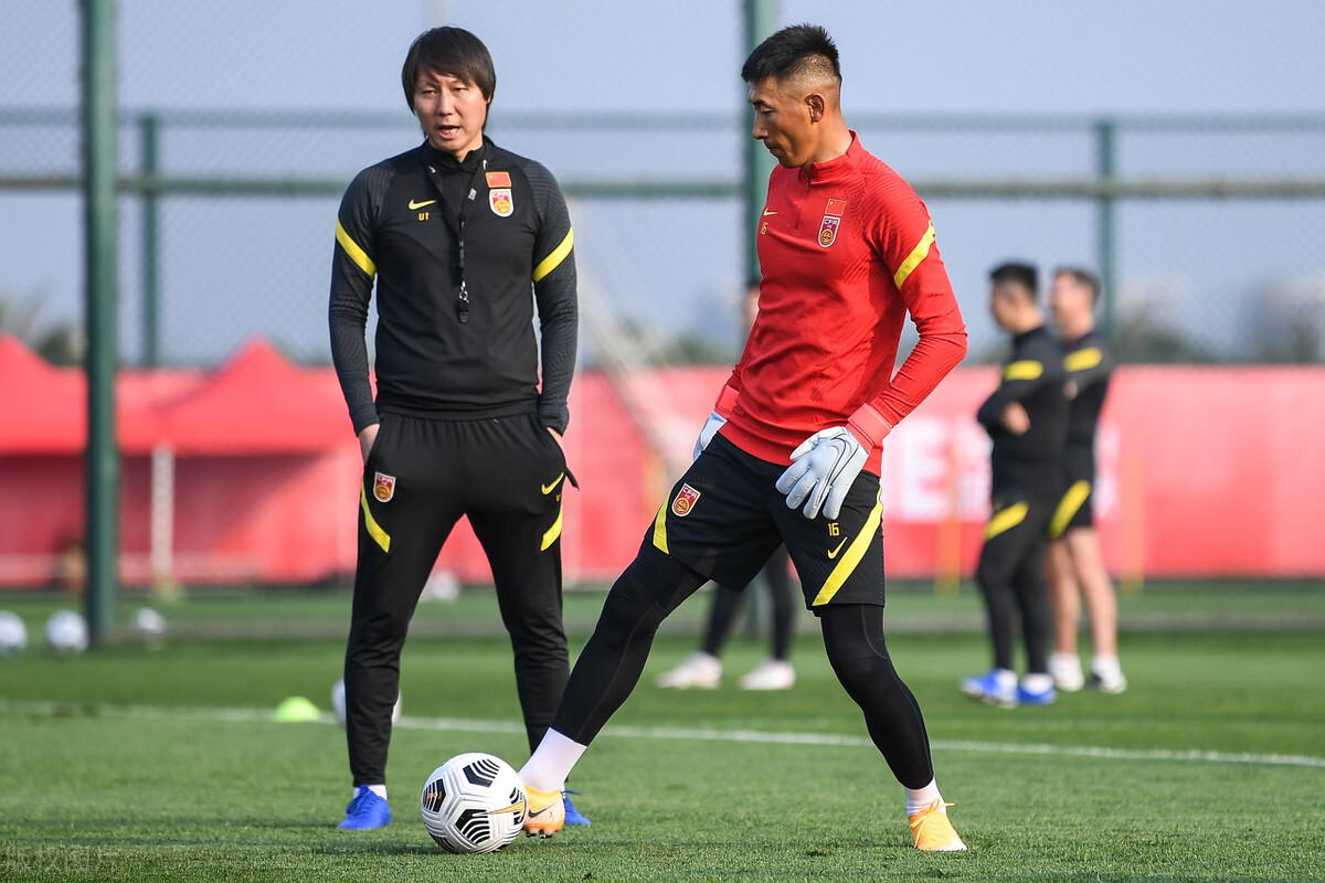 李铁执教点评,李铁执教国足时网评