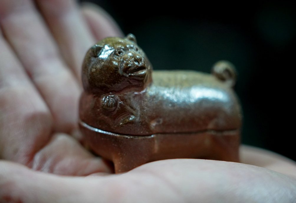 老式铜葫芦烟袋,古玩市场的铜胎掐丝珐琅花瓶