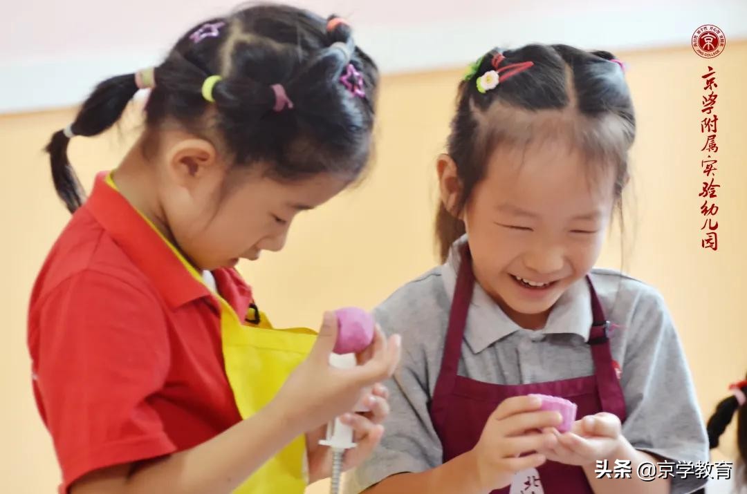 幼儿园庆中秋演绎不一样的活动,国庆与中秋节同庆幼儿园活动